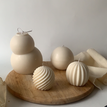 Load image into Gallery viewer, Llobe