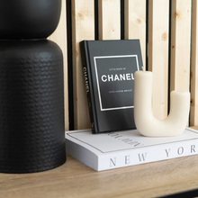 Load image into Gallery viewer, Llyra