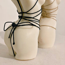 Load image into Gallery viewer, Llegra Bound